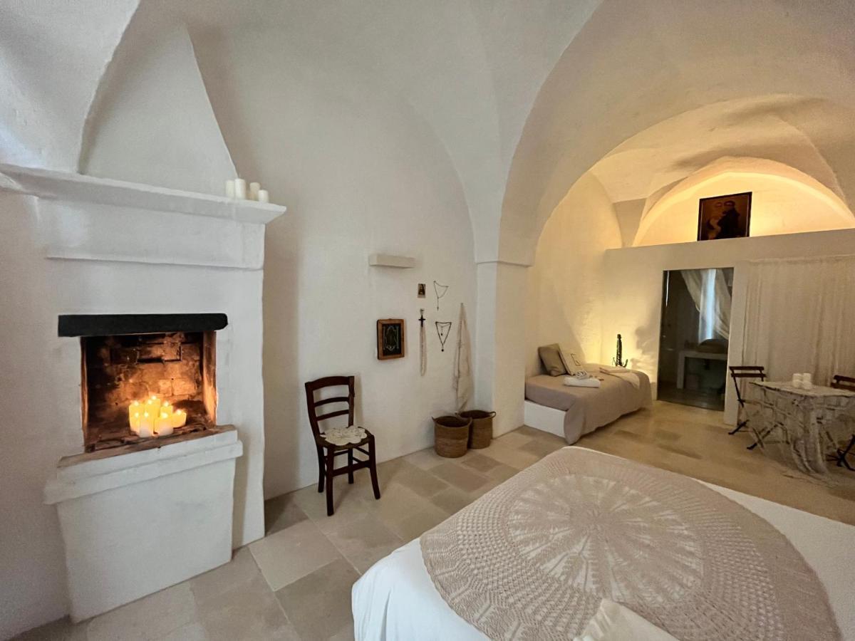 ロコロトンド I Tre Coni By Acqua Di Puglia Bed & Breakfast エクステリア 写真