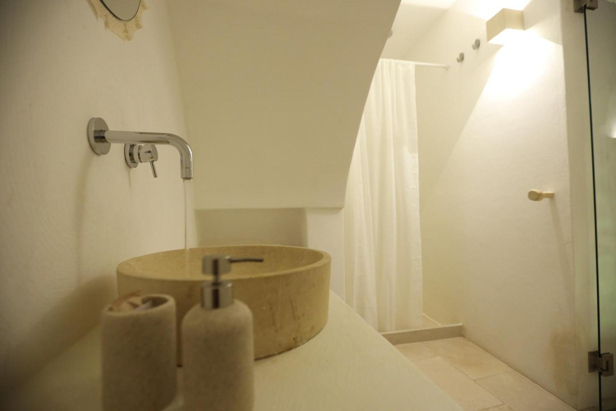 ロコロトンド I Tre Coni By Acqua Di Puglia Bed & Breakfast エクステリア 写真